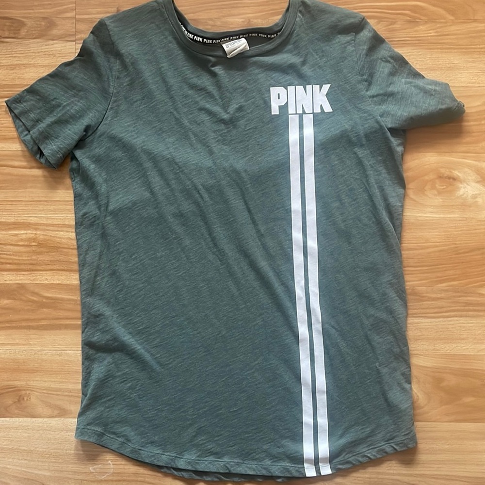 Pink tee shirt